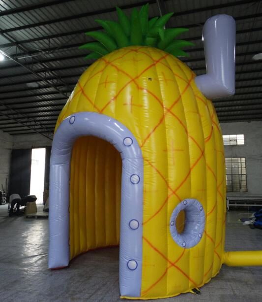 inflatable pineapple booth 1